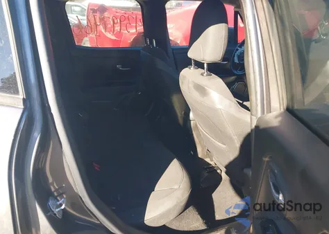 2017 Jeep Renegade Altitude Fwd z USA, uszkodzony, nr VIN ZACCJABB4HPE68141